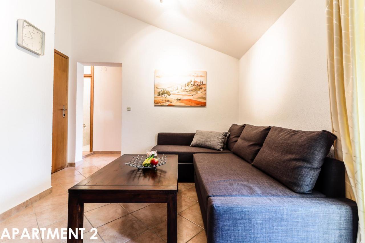 Maestral Apartments Vrsar Bagian luar foto