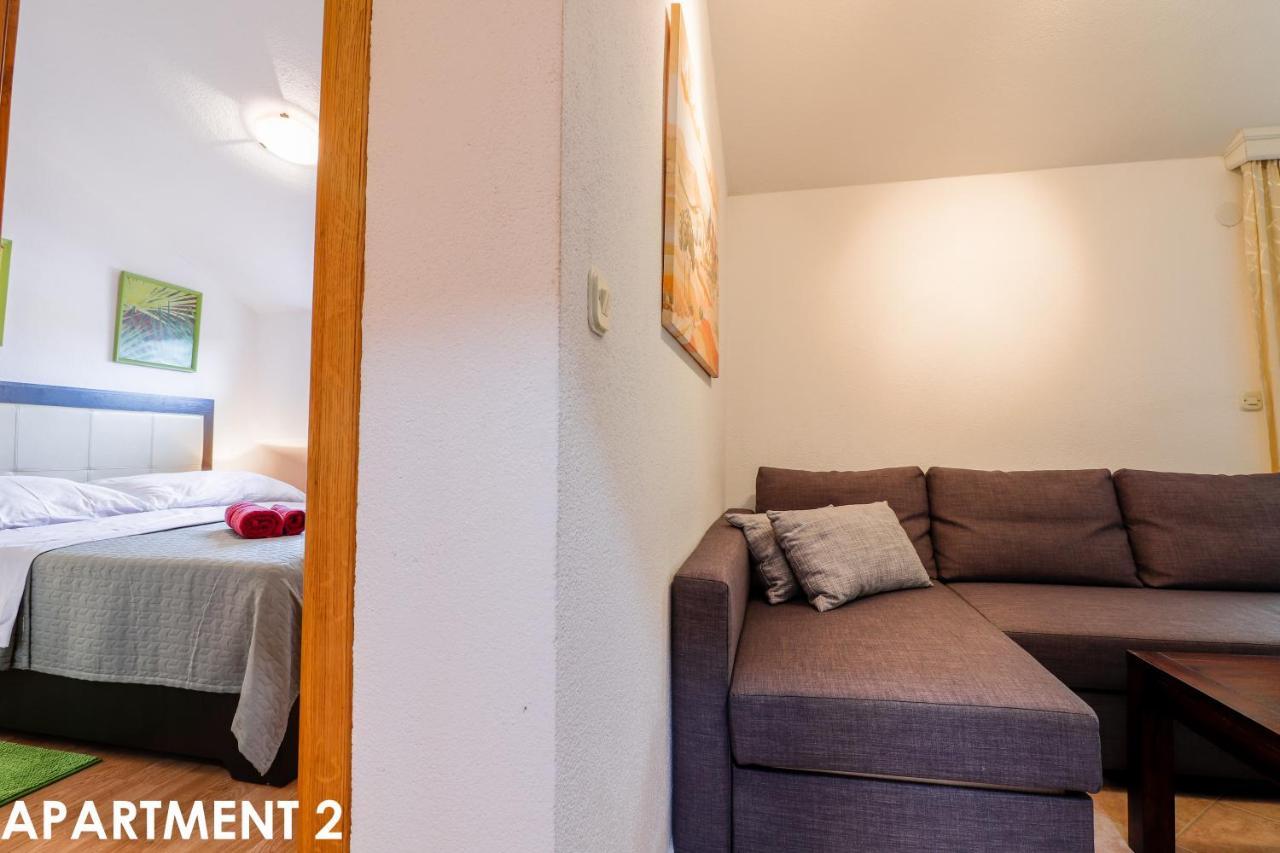 Maestral Apartments Vrsar Bagian luar foto