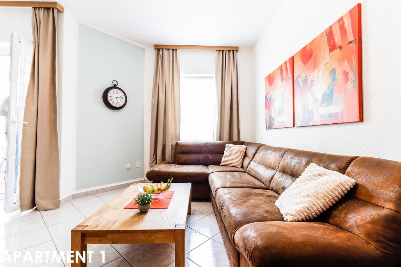 Maestral Apartments Vrsar Bagian luar foto